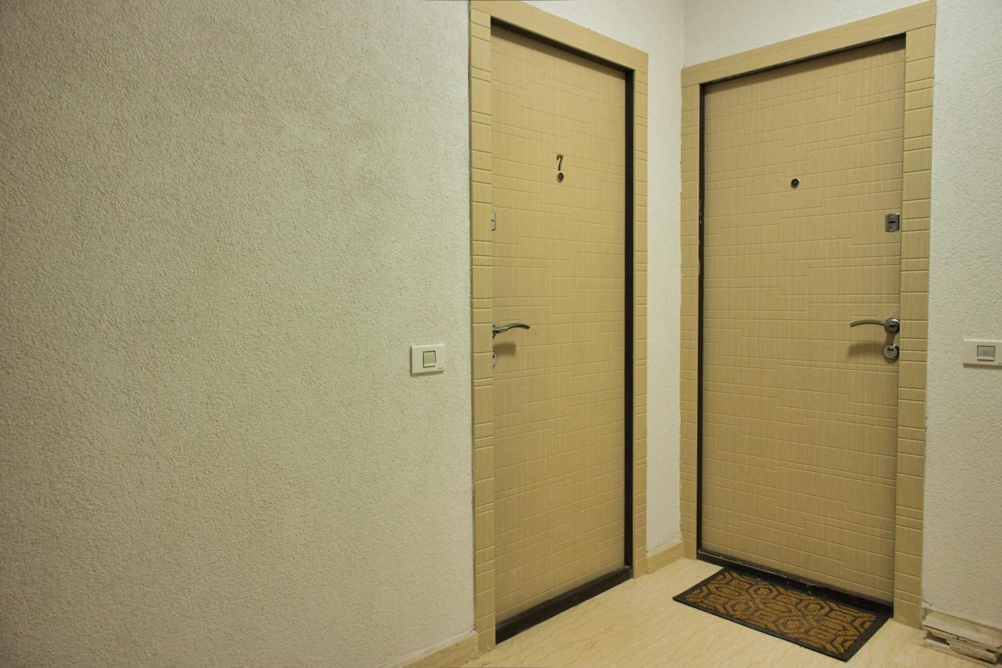 Cozy Flowers Studio - Fast Wi-Fi & Washer-Dryer Brasov Exterior photo